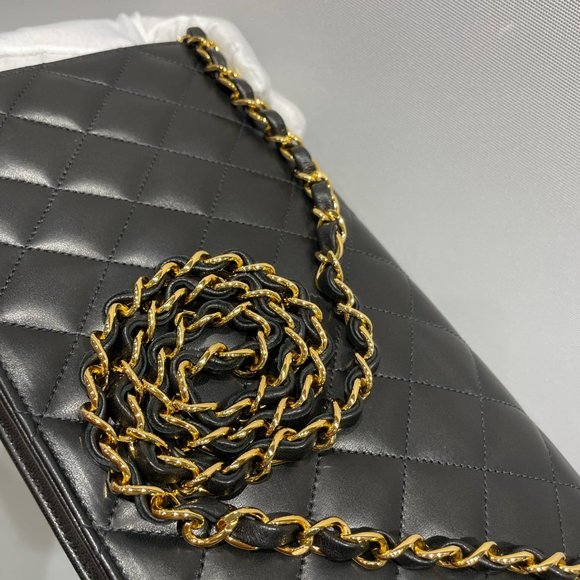 CHANEL Vintage Full Flap WOC Gold Hardware Black Lamp Leather - Picture 13 of 16